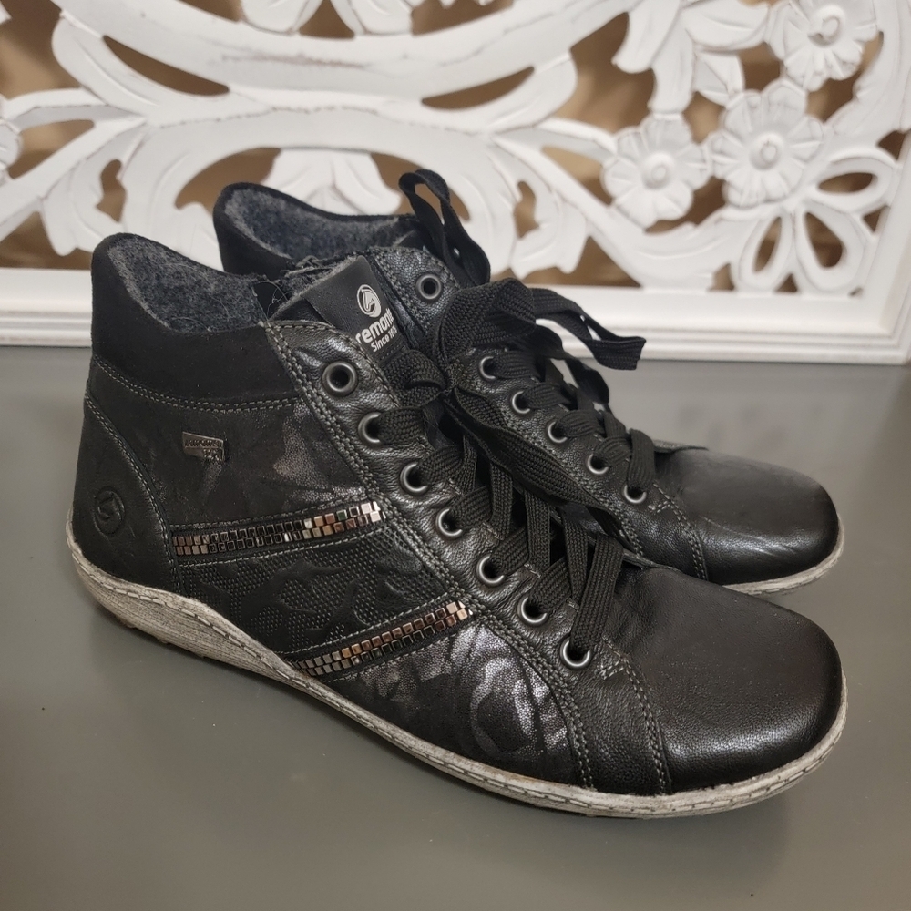 Remonte Black Insole for Comfort